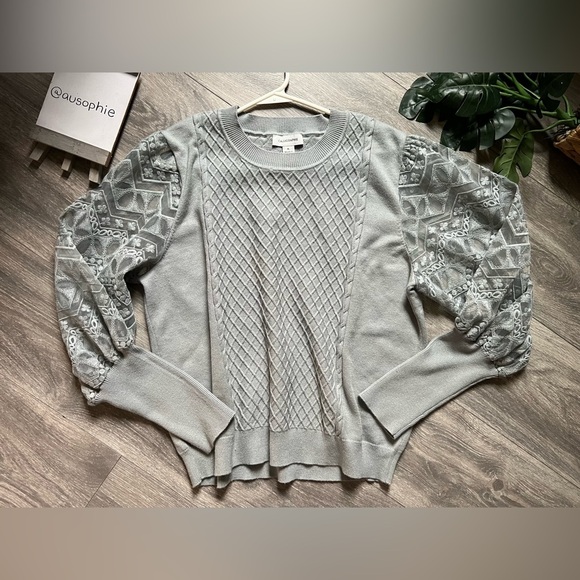 Calligraphie sheer puff sleeve sweater top. - Picture 5 of 10